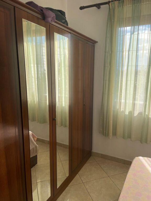 Apartament me qera terminali pallatet e verdha