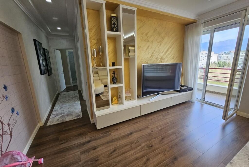 At the Dry Lake Luxurious Apartment for Sale with Lake View