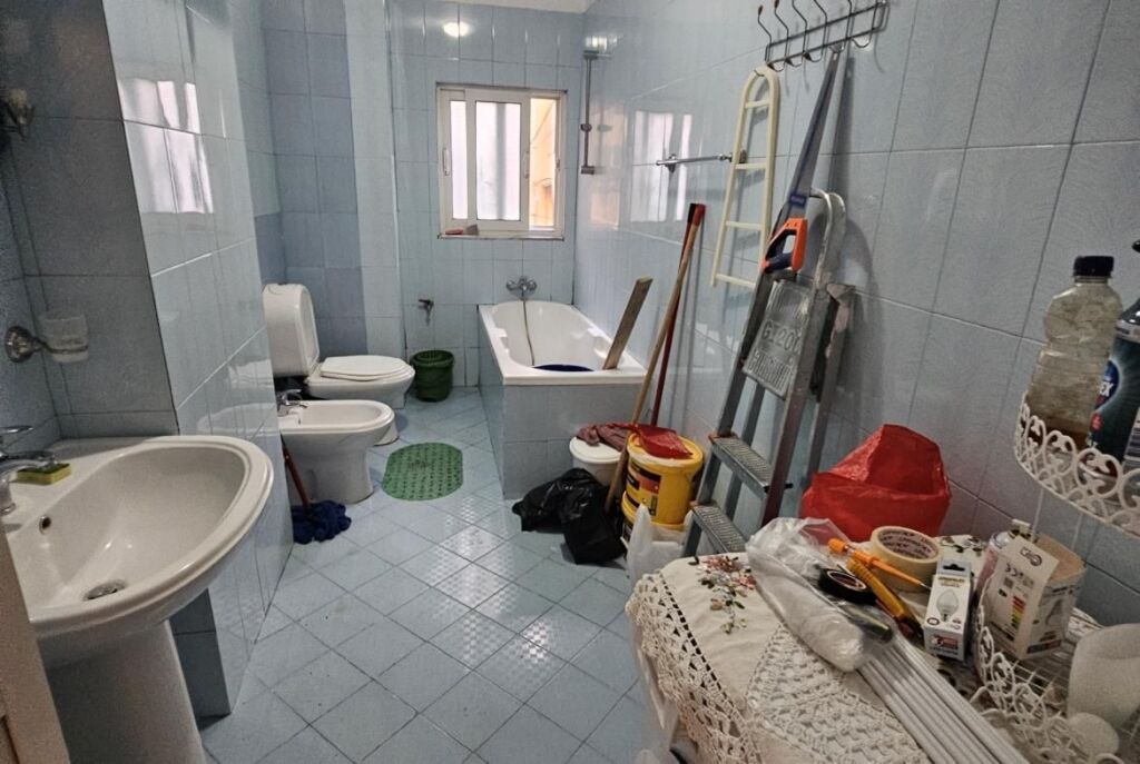 A Don Bosko Viene Affittato Appartamento 2+1 Arredato!