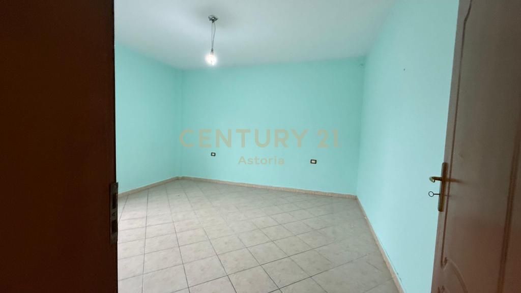 VENDESI APPARTAMENTO 2+1+2 AL 21 DICEMBRE