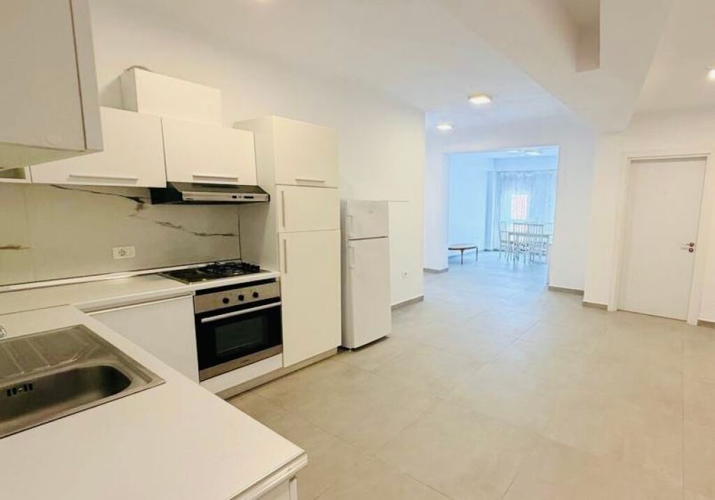 Shitet Apartament 2+1 tek Rezidenca Kodra e Diellit 1