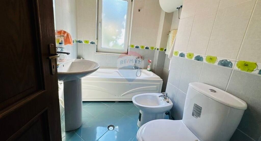 📍🏠Apartament 2+1 + Post Parkimi Liqeni i Thate