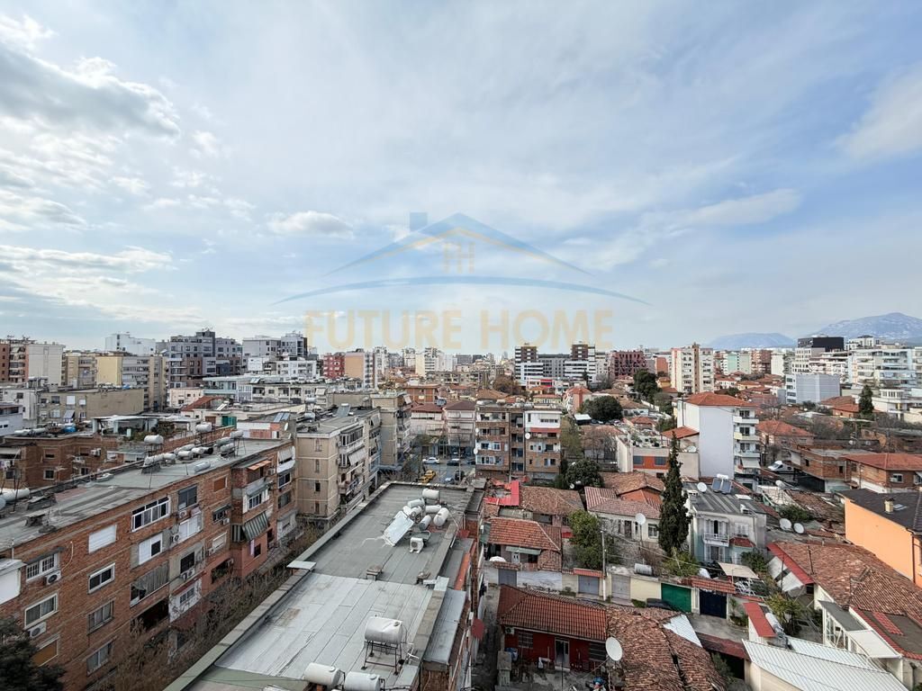 Shitet, Apartament 2+1, Pazari i Ri, Prane Zyres se Punes