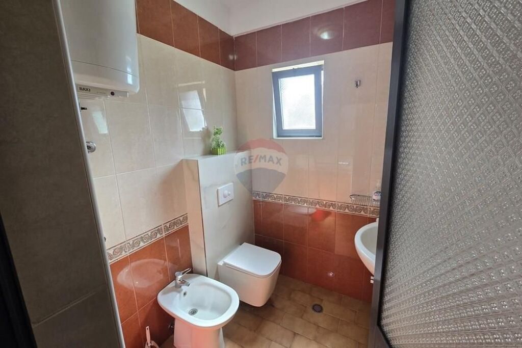 Appartamento 4+1+2 in affitto in Via Mine Peza