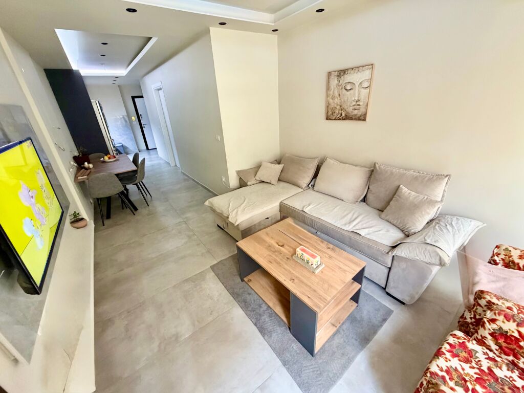 Shitet Apartament 1+1 📍 Rezidenca Kodra 2 (tek Flutura)