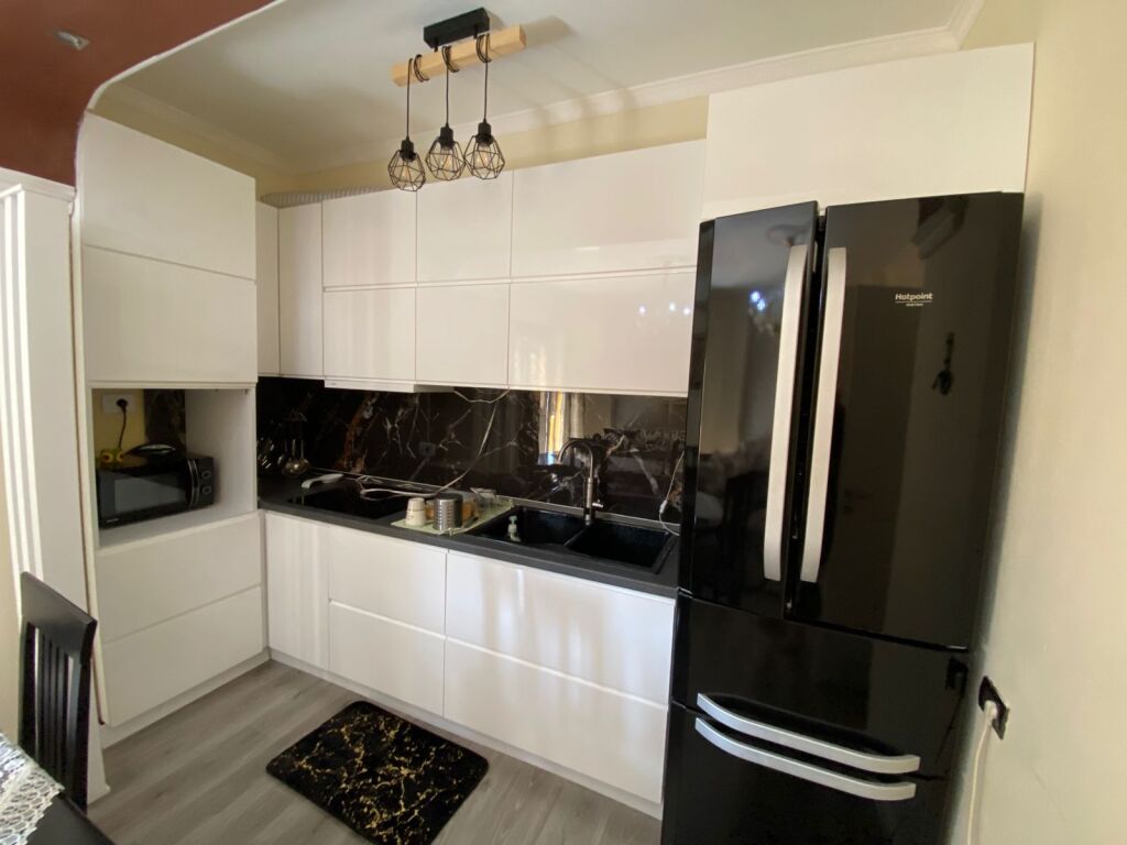 QIRA APARTAMENT 1+1 PLAZH DURRES 350 EURO