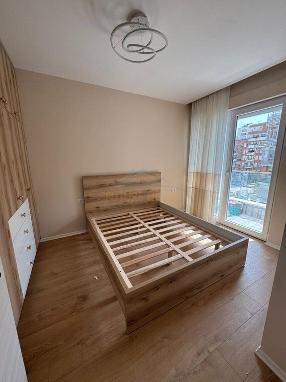 Qera, Apartament 1 +1, Jordan Misja, Tiranë.
