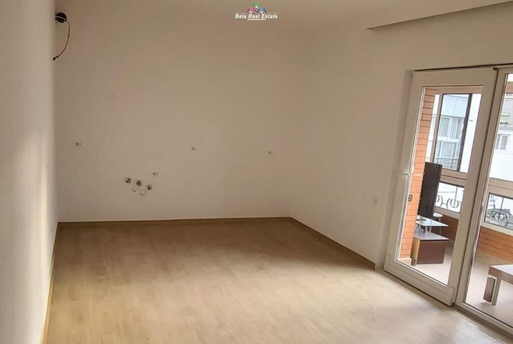 Zyre Me Qera 2+1 Ne Qender ( ID BZ2884) Tirane