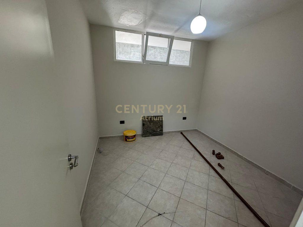 Apartament 2+1 Me Qira në Kthesa e Kamzës! 400 € /Muaj