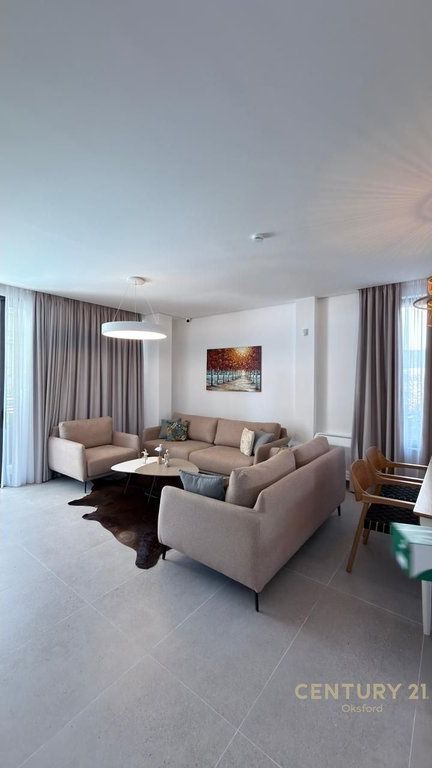 Shesim vilë individuale me pishinë,në rezidencën "San Pietro"! 1,150,000 €