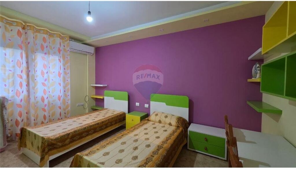 🌊 Apartament 2+1 me Qira në Lungomare, Vlorë – Pranë Hannover Bar 🏡