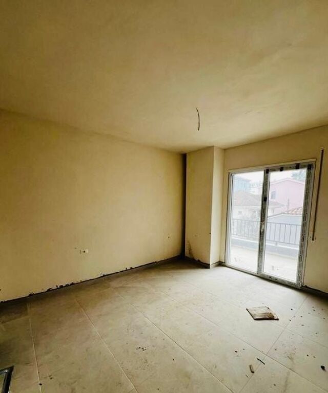 APARTAMENT 2+1 PER SHITJE / 5 MAJ