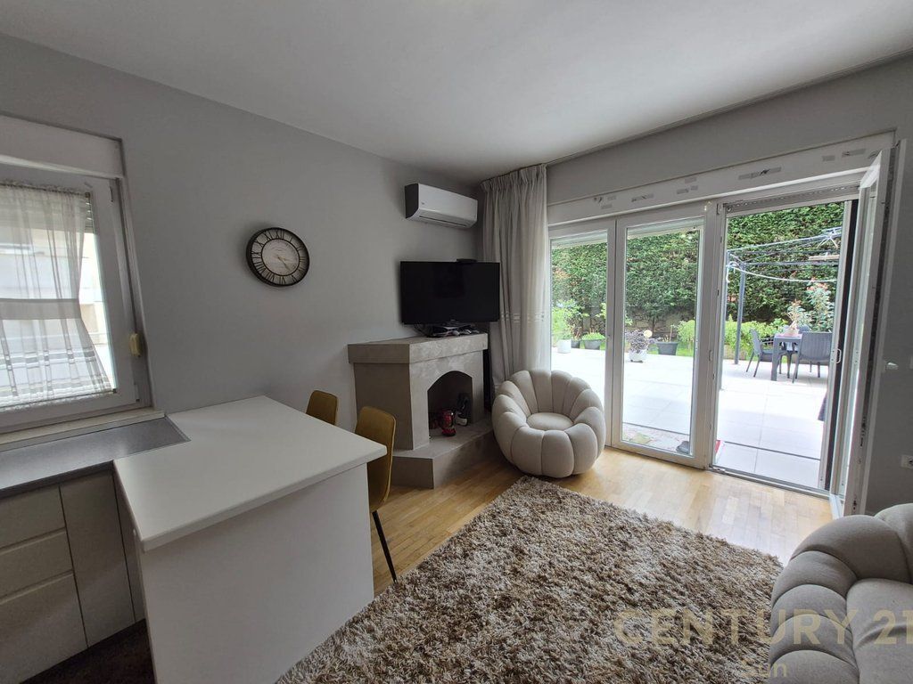 Shitet apartament 2+1+ super verande ne residencen Touch the Sun ne Sauk ! 338,000 €