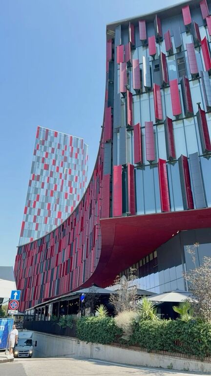 OFFICE FOR RENT AT ARENA CENTER