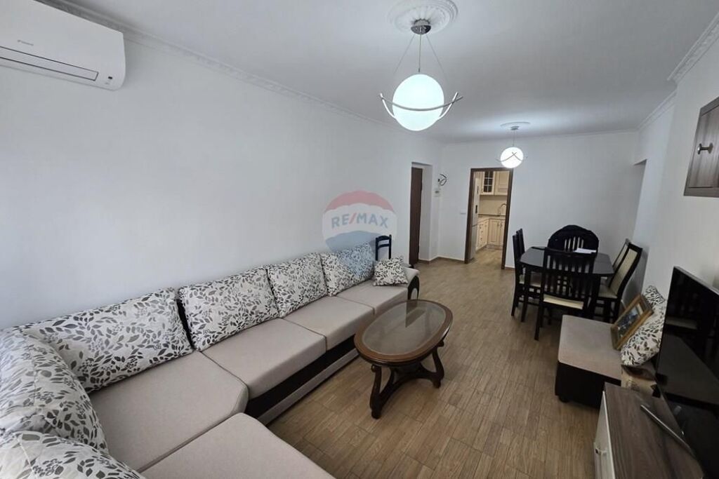 Appartamento 4+1+2 in affitto in Via Mine Peza