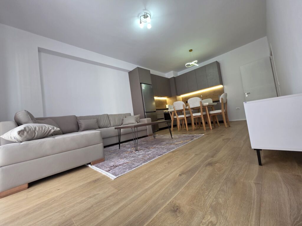 Astir 1+1Jepet me qera  (Urban Gate)
