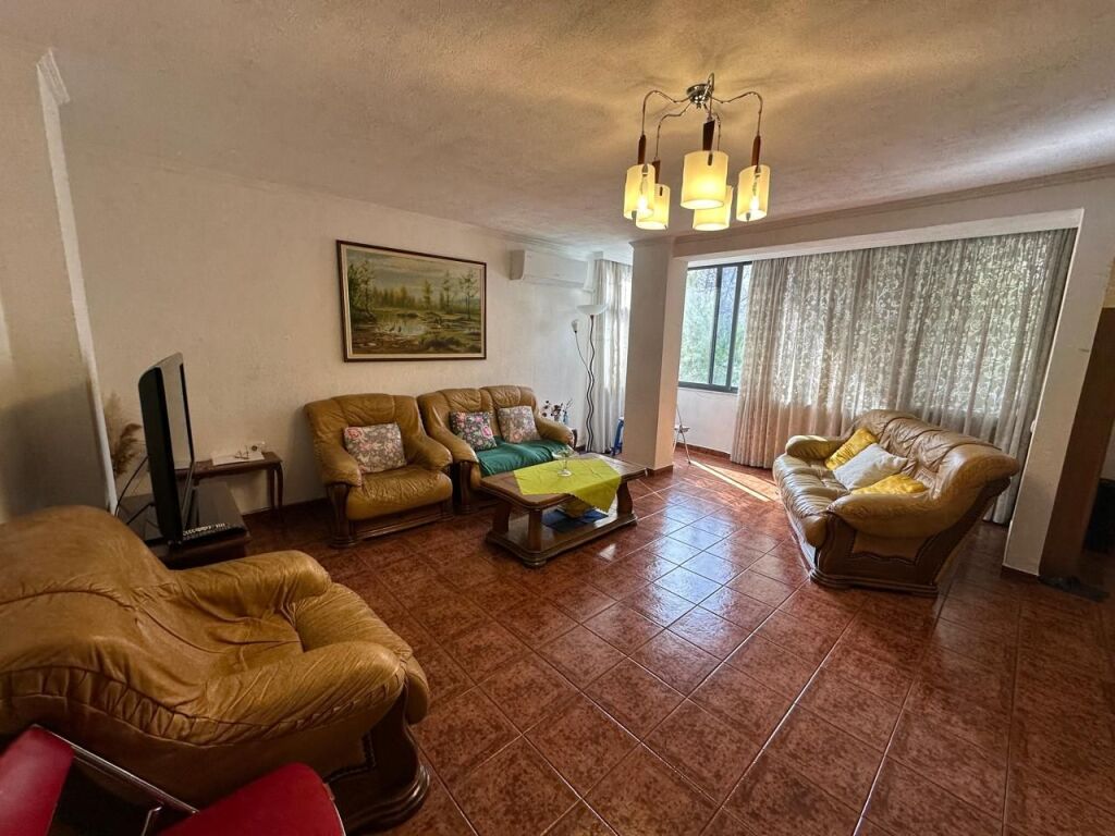 🏢Tek Zogu i Zi,prane Karburant Gazheli shitet apartament 2+1, 210,000€