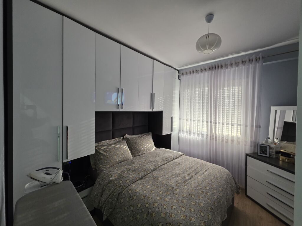 Apartment for sale 1+1 at Amerikan 3 yzberisht