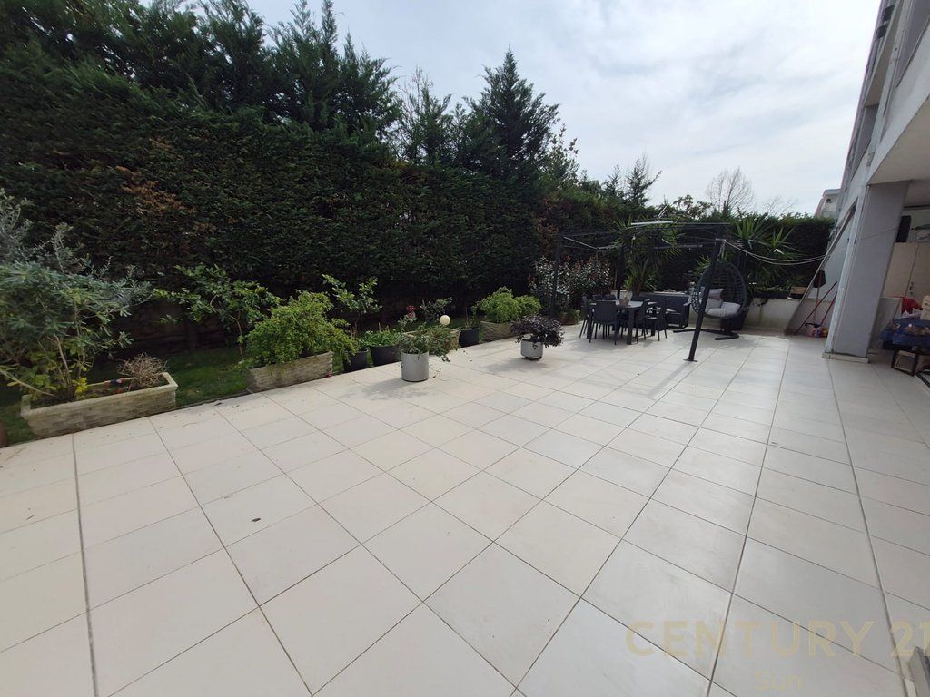 Shitet apartament 2+1+ super verande ne residencen Touch the Sun ne Sauk ! 338,000 €