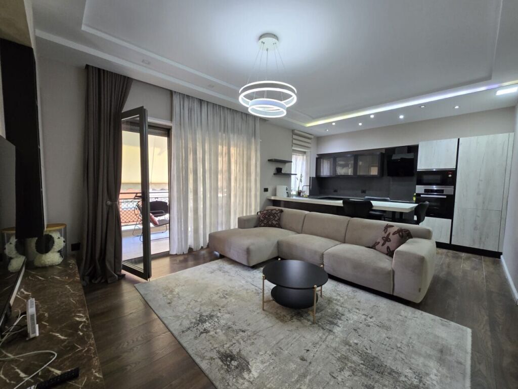 Apartment 3+1 for rent at Delijorgji