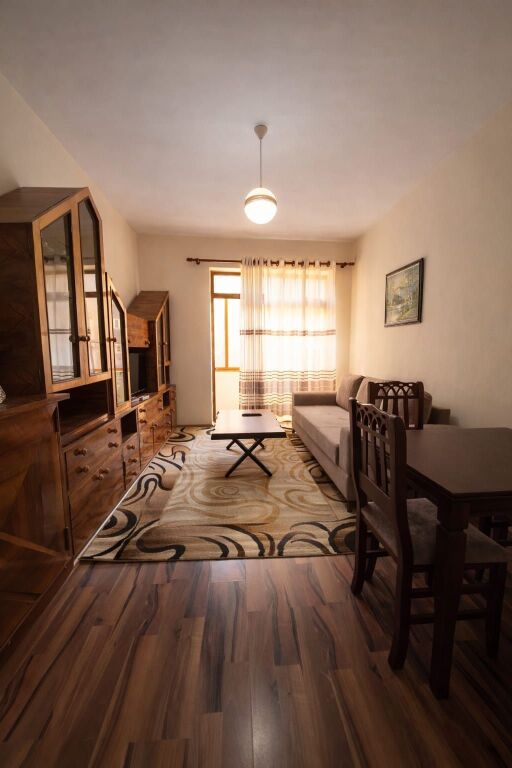 Rent 1+1, Garda, Tirana