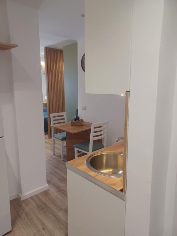 🏡 SHITET GARSONIERE MODERNE – RRUGA E ÇIPAJVE, VLORË