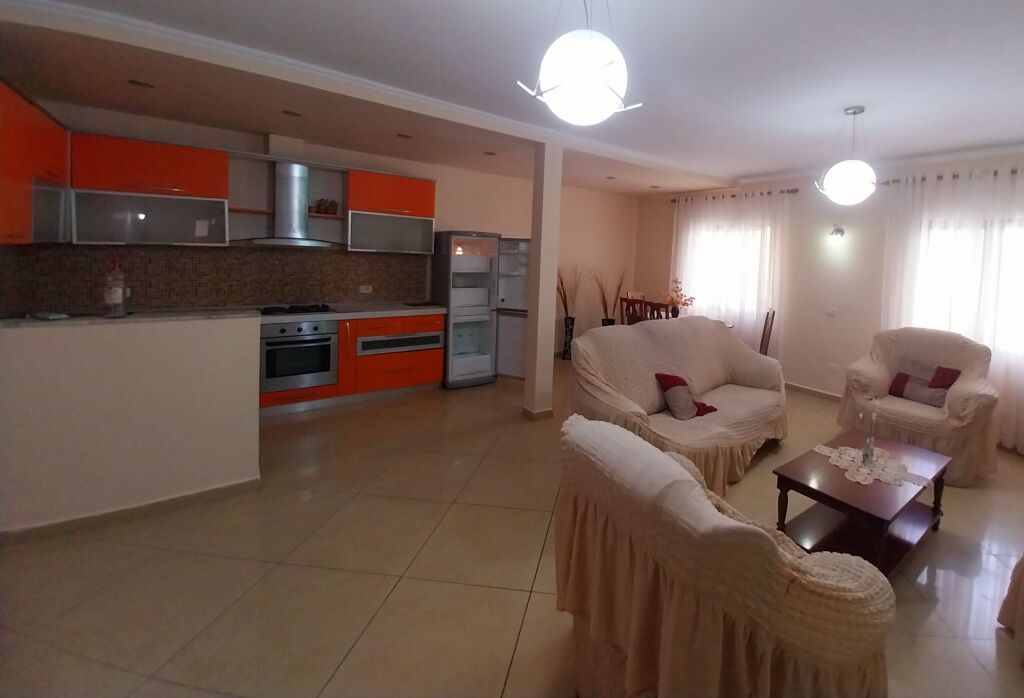 ME QERA 🏙️  APART 3+1+2 ZONA QËNDËR PRANË SHESHIT WILSON📍TIRANË.