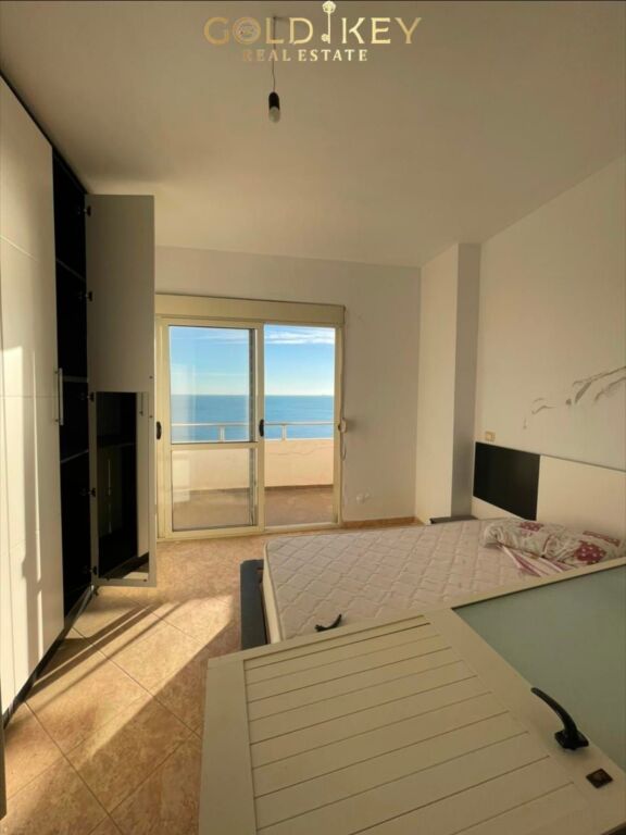 🏠 Shitet Apartament 2+1 (mundesi konvertimi ne 2 apartamenti 1+1)
