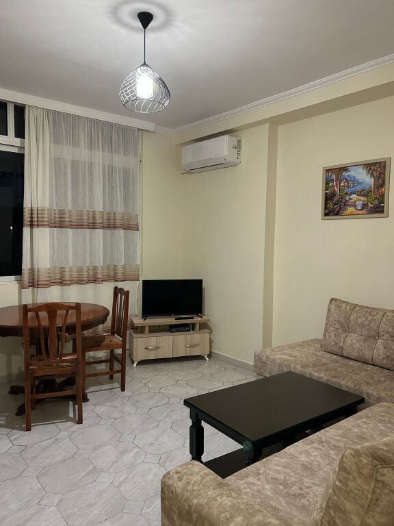 Tirana, for rent by Owner, no commission 1+1 apartment 3rd floor, 500 € (Zef Jubani Street)
