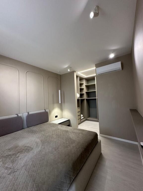 JEPET ME QERA 1+1 DHE PARKIM RIVER RESIDENCE 600 EURO