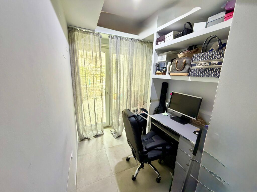 Shitet apartament 1+1 tek Kodra e Diellit