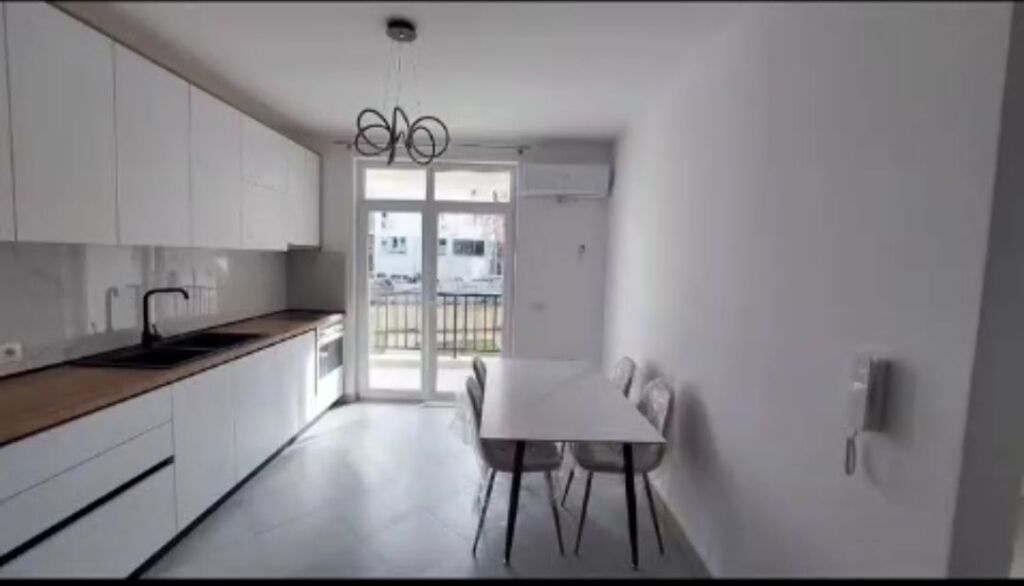 1+1 me qira te rr Dibres Fakult Mjekesise