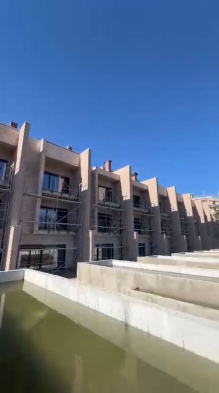 Villa in Vendita al Lago di Farka