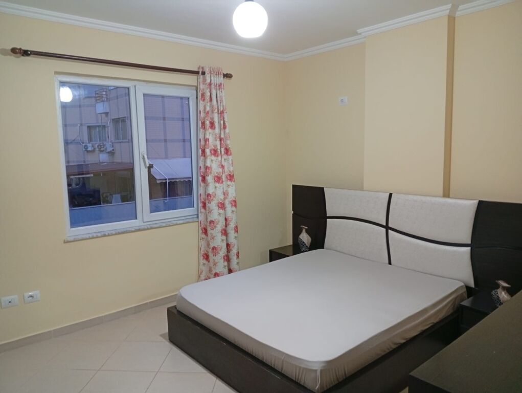 Apartament 2+1 per qera ne Astir