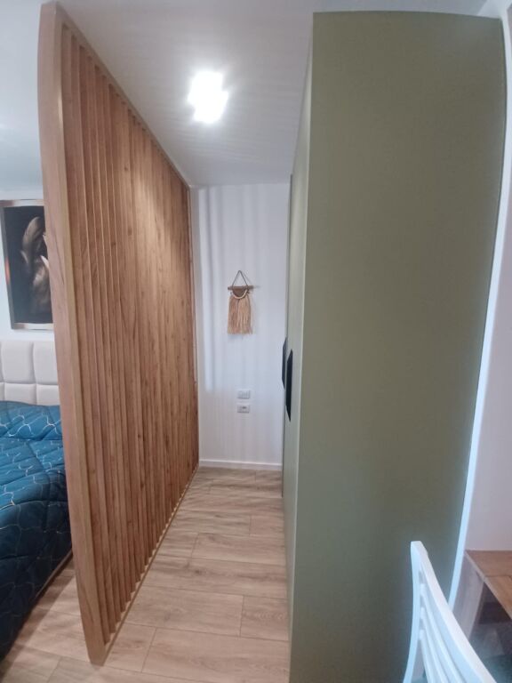 🏡 SHITET GARSONIERE MODERNE – RRUGA E ÇIPAJVE, VLORË