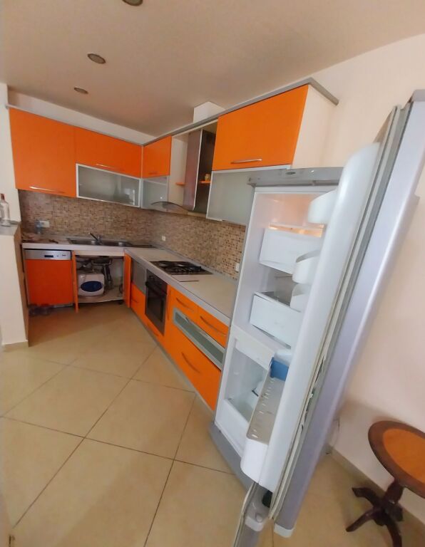 ME QERA 🏙️  APART 3+1+2 ZONA QËNDËR PRANË SHESHIT WILSON📍TIRANË.