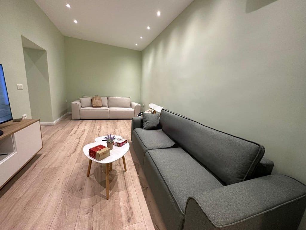 Appartamento moderno 1+1 in affitto a Bllok