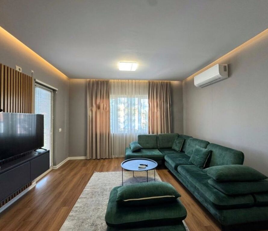 SHITET APARTAMENT 1+1 NE DON BOSKO, PRANE BUJTINES SE GJELIT 160,000 €
