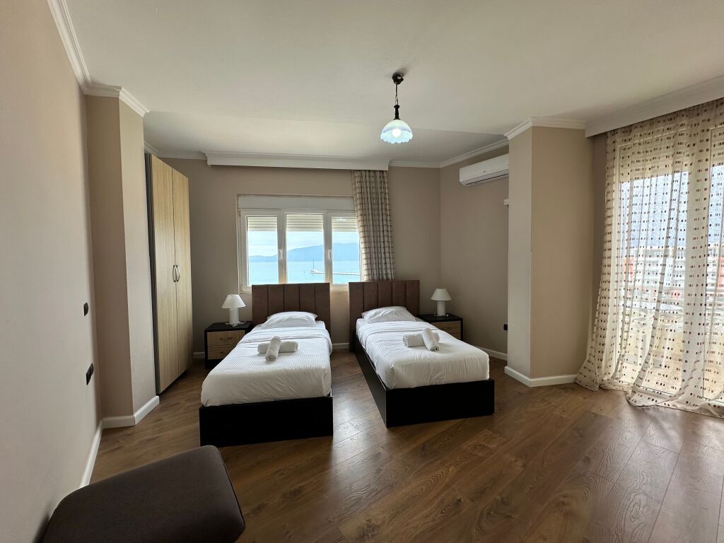 Apartament me pamje nga deti për qira afatgjatë Vlorë