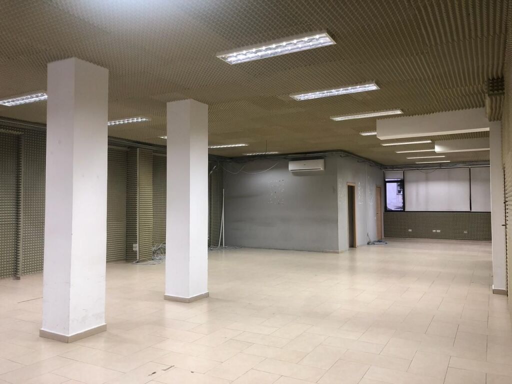 OFFICE FOR RENT 350M2 ELBASAN ROAD