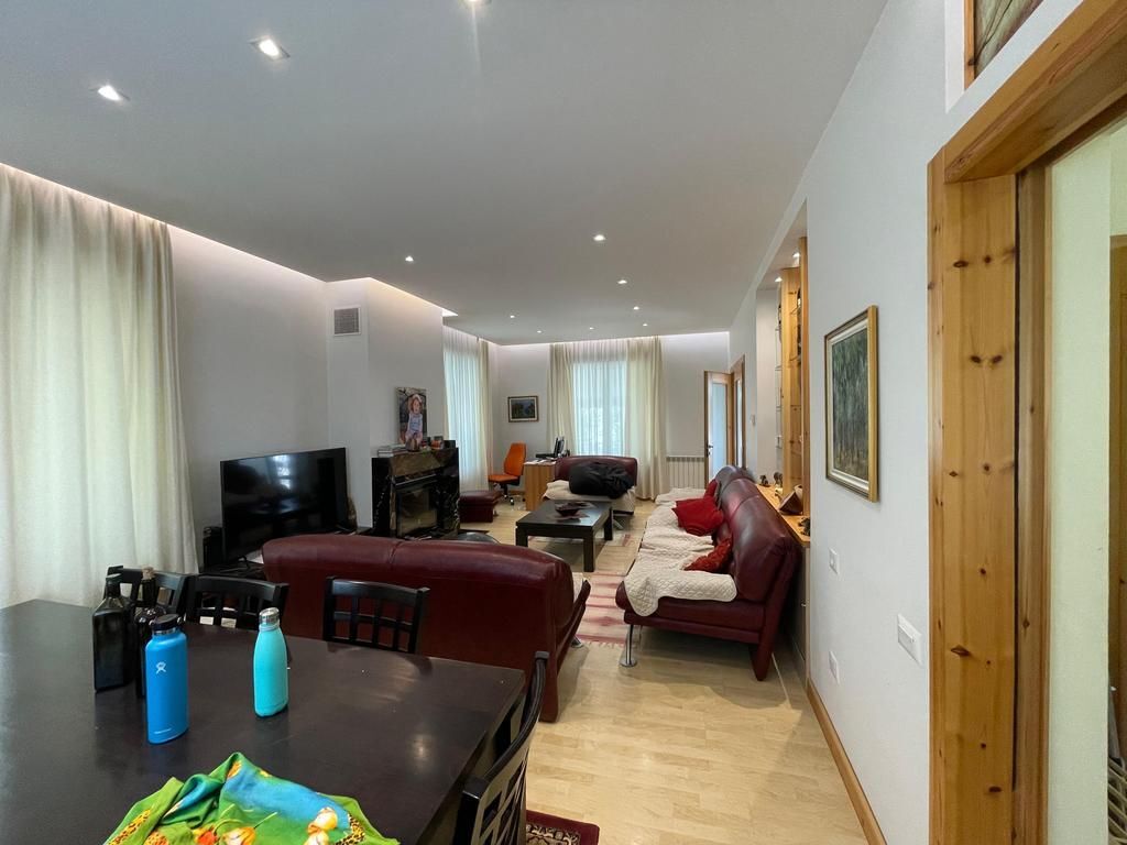 VILE ME QIRA PRANE KOMPLEKSIT TE VILAVE AMERIKANE!