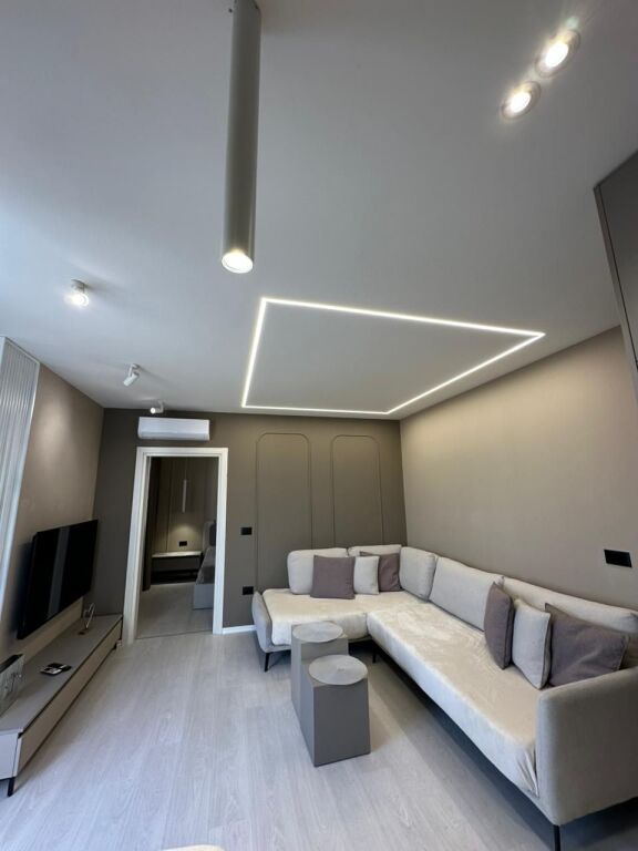 JEPET ME QERA 1+1 DHE PARKIM RIVER RESIDENCE 600 EURO