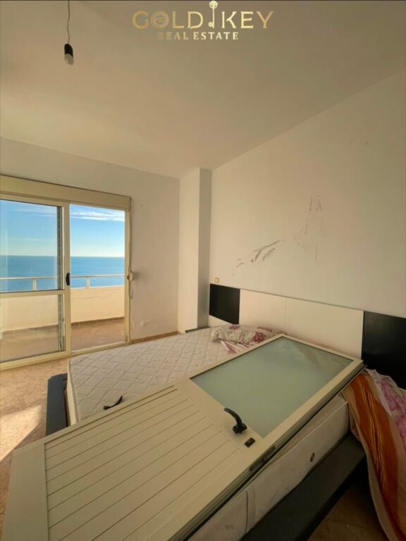 🏠 Shitet Apartament 2+1 (mundesi konvertimi ne 2 apartamenti 1+1)
