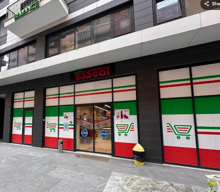 Qera, Ambient Biznesi, Rruga e Kosovarëve.