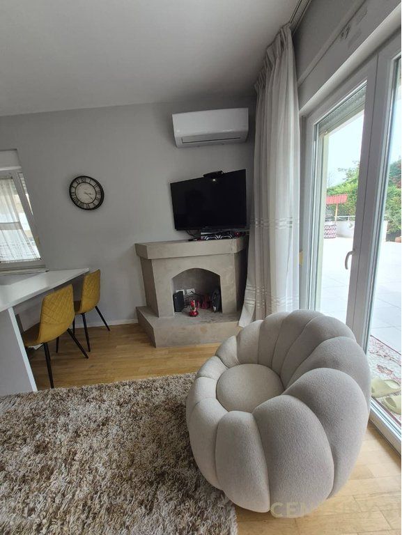 Jepet me qira apartament 2+1+ super verande ne residencen Touch the Sun ne Sauk ! 1,000 € /Muaj Sip. Totale  248m2