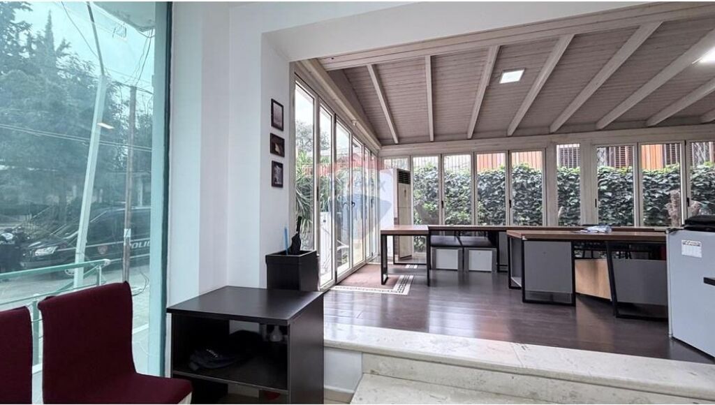 Dyqan - Për Shitje - Ambasada Amerikane, Tiranë(ID: 530261047-225)