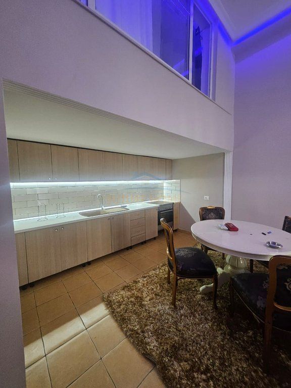 Shitje, Apartament 2+1, Yzberisht.