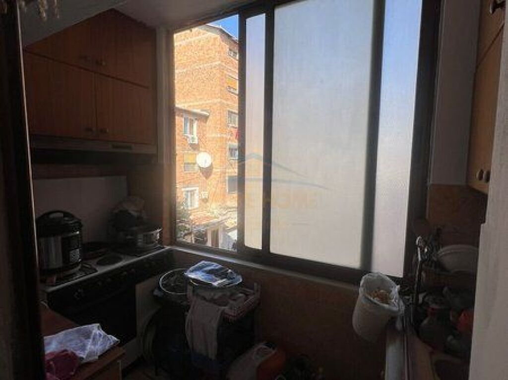 In vendita, Appartamento 3+1, Via Karl Gega, Tirana