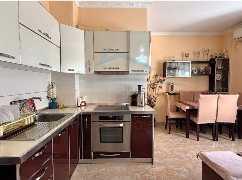 Shitet, Apartament 1+1, Jordan Misja, Tiranë