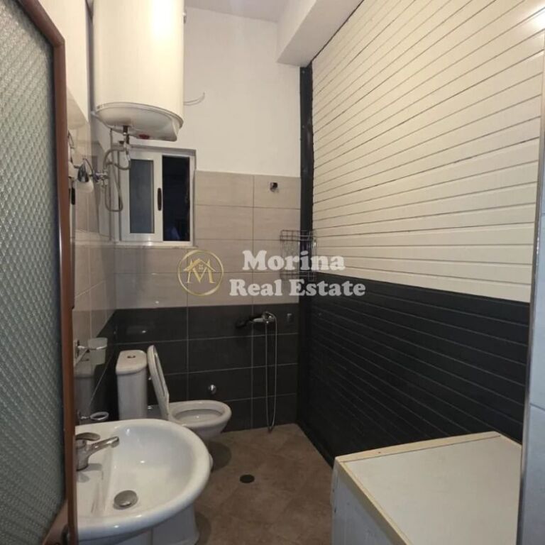 Qera | Shtëpi private 2 + 1 | Spitali Amerikan 2 | 350 €/muaj